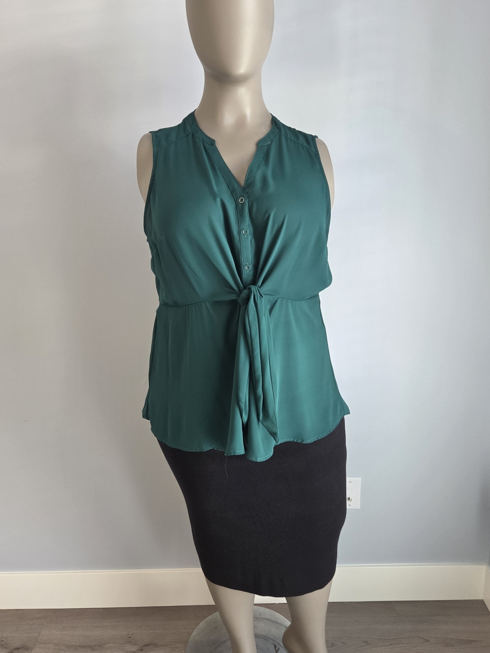 torrid Teal Sleeveless Tie-Front Camisole